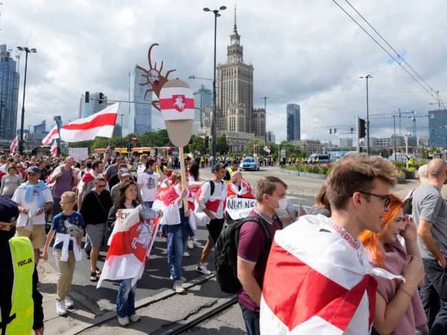 Bielorusi vo Varšave protestovali proti politickým represiám vo svojej vlasti