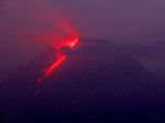 Na ostrove Jáva sa prebudil stratovulkán Merapi