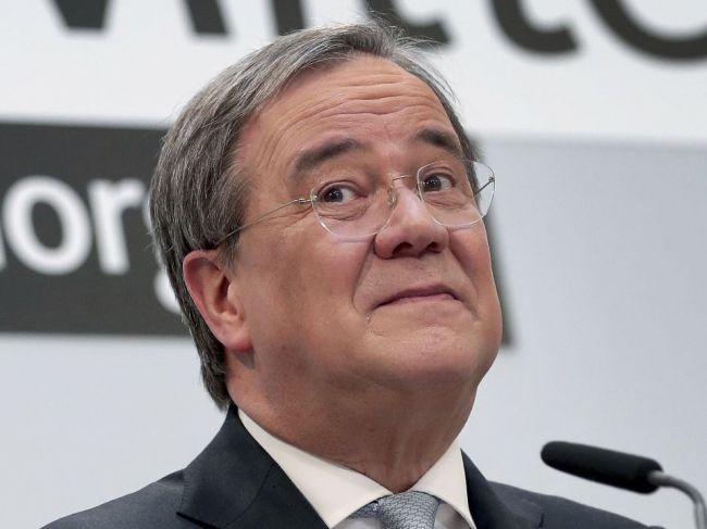 Laschet opäť oľutoval svoj smiech v meste zničenom povodňami