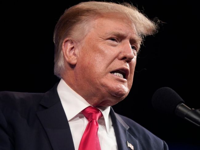 Trump: Za rýchly postup Talibanu nesie vinu Biden