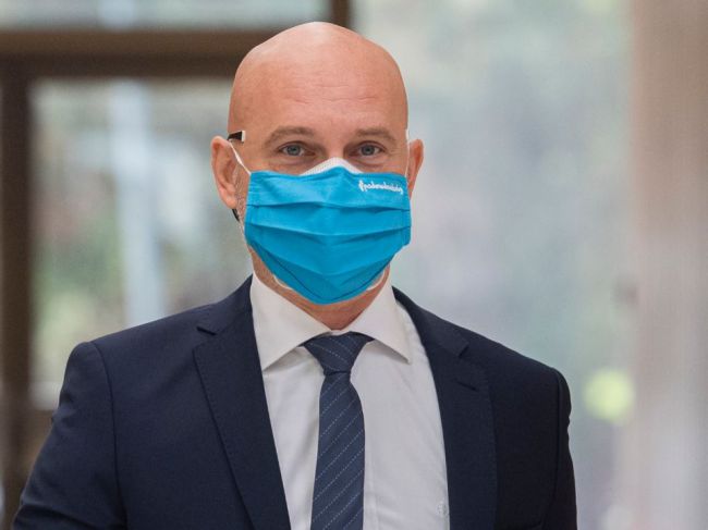 Gröhling: Vyššia miera zaočkovanosti prispeje k bezpečnejším školám