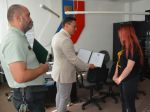 Polícia ocenila dvojicu dievčat, ktoré pomohli pri vypátraní nezvestnej ženy