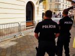 Na Župnom námestí v Bratislave sa pobili dve ženy, prípad vyšetruje polícia