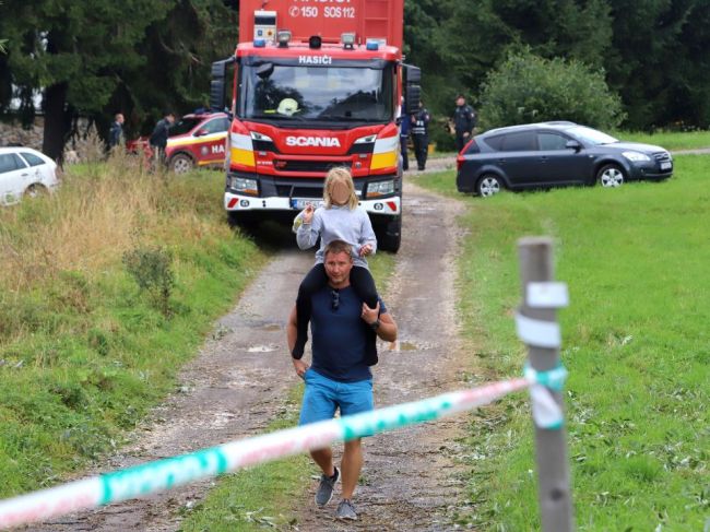 Deti z tábora v Turčeku dopoludnia odovzdávali rodičom a blízkym