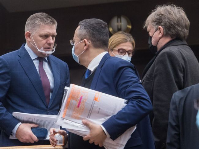 Smer-SD sa pre novelu o COVID preukazoch obracia na Ústavný súd SR