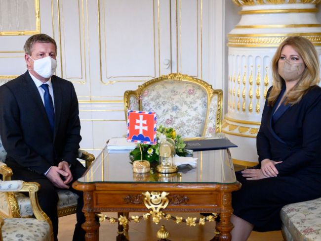Prezidentka sa stretla s Lengvarským, diskutovali o epidemickej situácii
