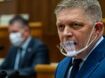 Smer-SD neverí Mikulcovi príbeh s dievčinou. Obviňuje ho zo stretávania s Matejom Zemanom