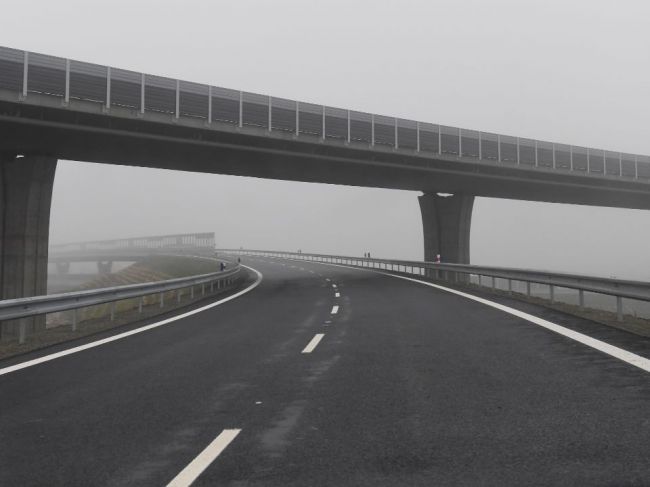 V sobotu pre vyšetrovací pokus uzavrú časť diaľnice D1
