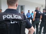 Novela o Policajnom zbore má zrušiť menovky aj zaviesť štruktúru PZ