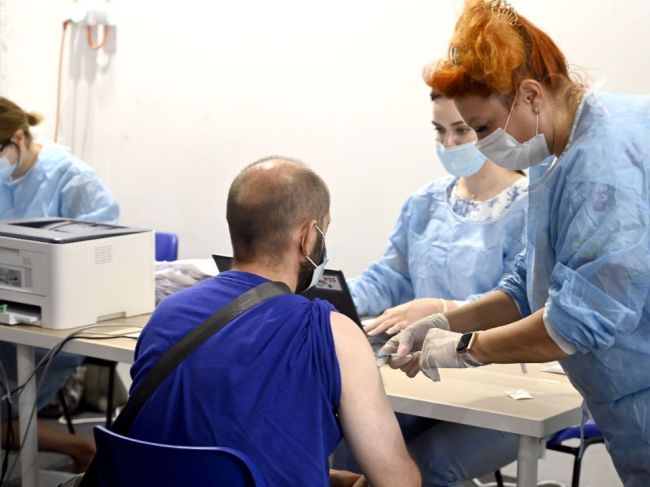 Na Slovensku pribudlo 94 prípadov nákazy koronavírusom, obete nepribudli