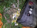 Polícia pri hranici prichytila Ukrajincov s 850 kartónmi cigariet