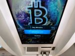 Bitcoin prvýkrát od mája prekonal hranicu 50.000 dolárov