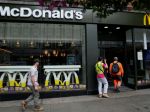 McDonald's má v Británii problémy s dodávkami, minuli sa mu koktaily