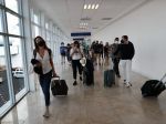 COVID pasy pomáhajú leteckej doprave v Európe, v USA a Číne sa zotavuje pomalšie