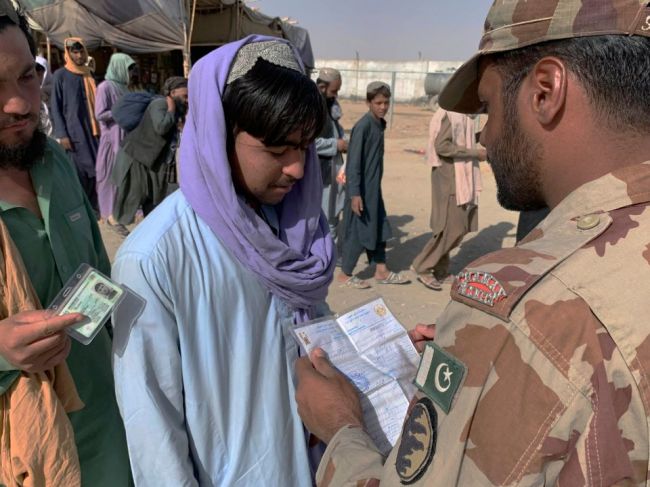 Pakistan požiadal hotely, aby sa pripravili na ľudí evakuovaných z Afganistanu