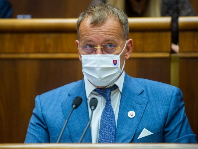 Kovařík by podľa Borisa Kollára mal odísť z funkcie, jeho odchod by vnímal pozitívne