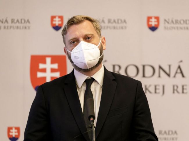 Krúpa: Vnímam, že Kovařík svojím odchodom nechce ohroziť vyšetrovania káuz