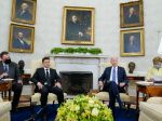 Kremeľ: Americká vojenská pomoc môže urobiť správanie Kyjeva nepredvídateľným