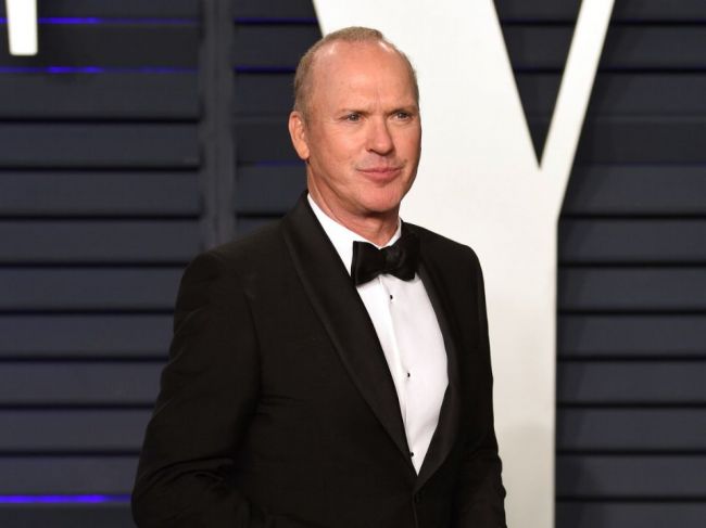 Americký herec Michael Keaton oslavuje okrúhle narodeniny