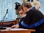 Súd zakázal Ladislavovi Bašternákovi činnosť na 7 rokov, od súhrnného trestu upustil