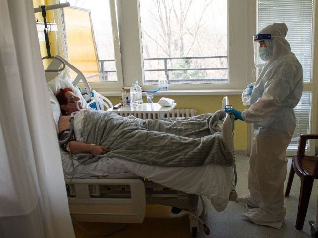 Až 91 percent pacientov v nemocnici s COVID-19 je nezaočkovaných