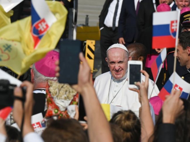 Pápež v SR: Na uvítacom ceremoniáli v Prezidentskom paláci bude asi 500 hostí