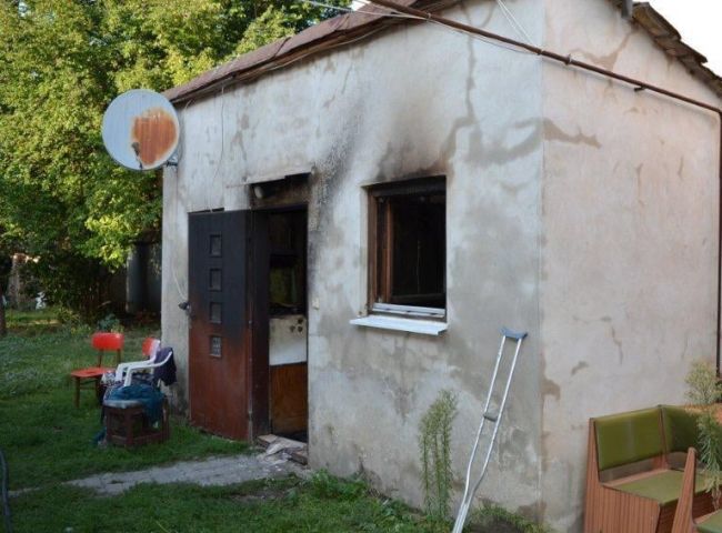Po uhasení požiaru sa záchranným zložkám naskytol smutný pohľad