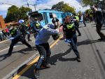 Melbourne zatvorilo staveniská po násilnom proteste antivaxerov