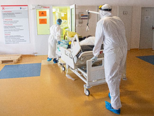 COVID-19 na Slovensku: Pribudlo vyše tisíc nových prípadov a 10 obetí