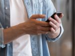 Úrad verejného zdravotníctva bude posielať ľuďom SMS správy