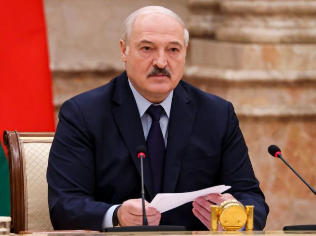 Lukašenko ohlásil na február 2022 referendum o novej ústave