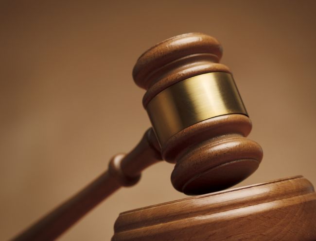 Za sexuálne zneužívanie 12-ročného chlapca odsúdil súd 18-ročné dievča