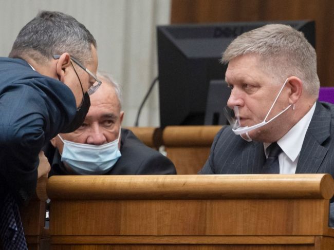 Smer chce opäť zaviesť bankový odvod