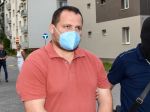 Súd prepustil Petra Scholtza a štyroch vyšetrovateľov NAKA