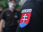 Podvodník sa vydával za policajta, Slovenka takmer prišla o úspory