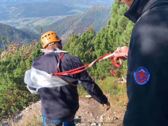 Pod vrchom Suchý si poranil rameno nemecký turista