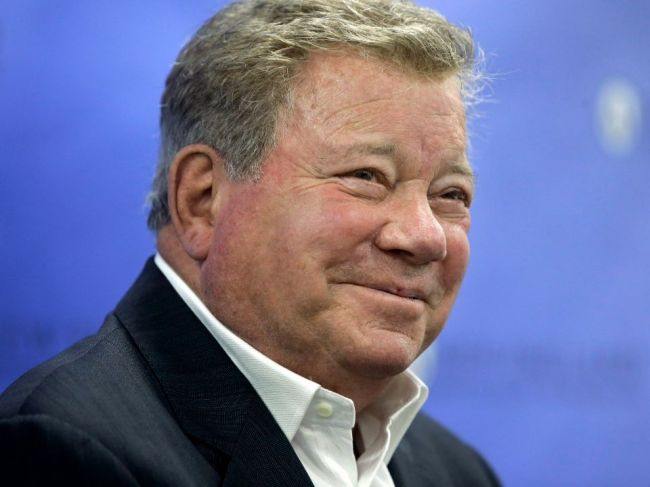 William Shatner poletí do vesmíru na palube rakety Blue Origin