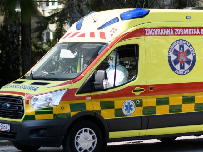 Počet volaní na linku 155 v súvislosti s COVID-19 narastá