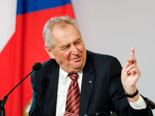 Konečné slovo vo voľbách nebudú mať voliči, ale Zeman, tvrdí politológ