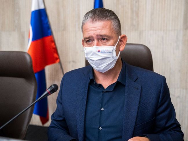 Mikulec: Stav v bezpečnostných zložkách je v niektorých oblastiach pokojnejší
