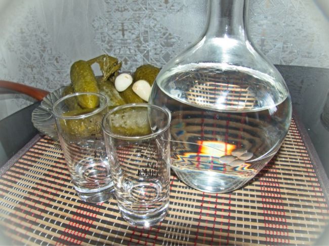 Na otravu alkoholom zomrelo v Rusku desať ľudí