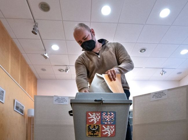 V Česku sa skončili voľby do Poslaneckej snemovne
