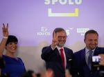 Lídri Pirátov a Starostov dorazili na prvé rokovania so SPOLU