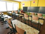Situácia okolo COVID-19 sa na základných školách zhoršuje, jeden kraj hlási problémy