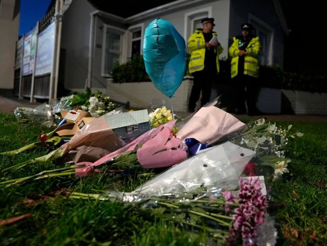 Vraždu britského poslanca vyšetruje protiteroristická jednotka