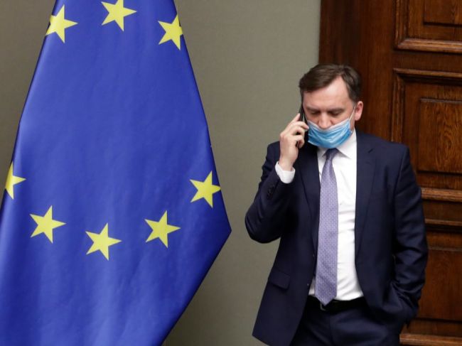 Poľsko požaduje, aby súd EÚ skontroloval procedúru nominácie sudcov v Nemecku
