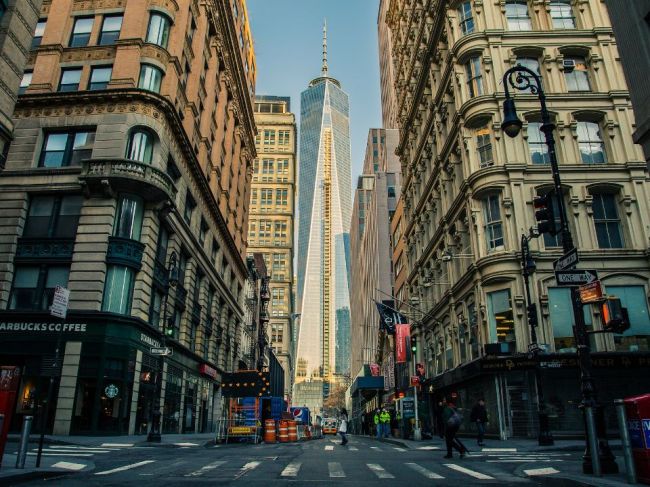 Tisícom zamestnancov mesta New York odmietajúcim očkovanie nariadili neplatené voľno