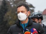 Premiér: Zaočkovaní by mali mať prístup do prevádzok v čiernych okresov
