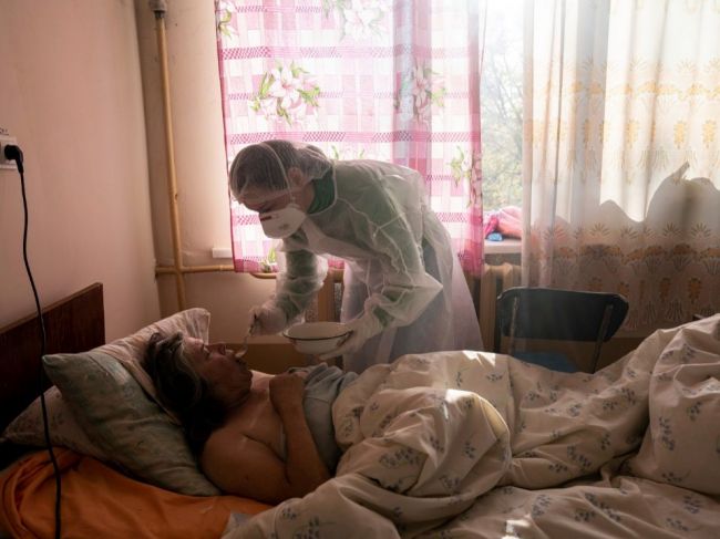 Celkový počet prípadov covidu na Ukrajine už prekročil hranicu troch miliónov