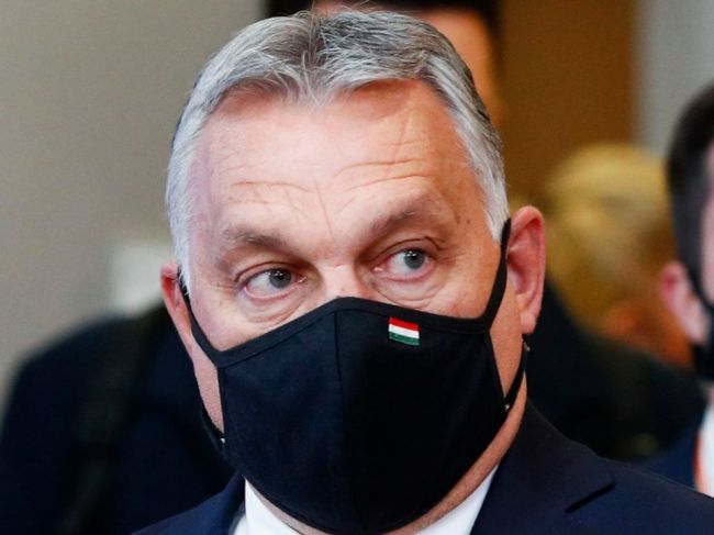 Vláda už nedokáže presvedčiť viac ľudí, aby sa dali zaočkovať, vyhlásil Orbán